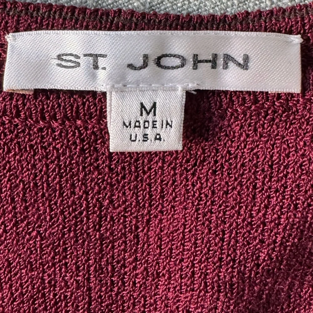 ST JOHN SANTANA KNIT BORDEAUX SHELL TOP SZ M - Picture 6 of 7